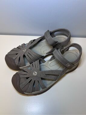 Keen Rose Sandals 8.5